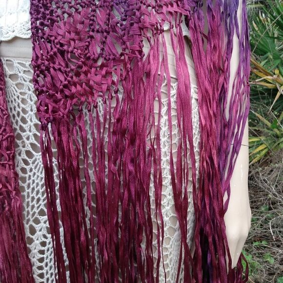 HANDMADE GORGEOUS Ombre Pink & Purple Knotted/Twisted/Weaved Wrap w/Long Fringe - Picture 6 of 10